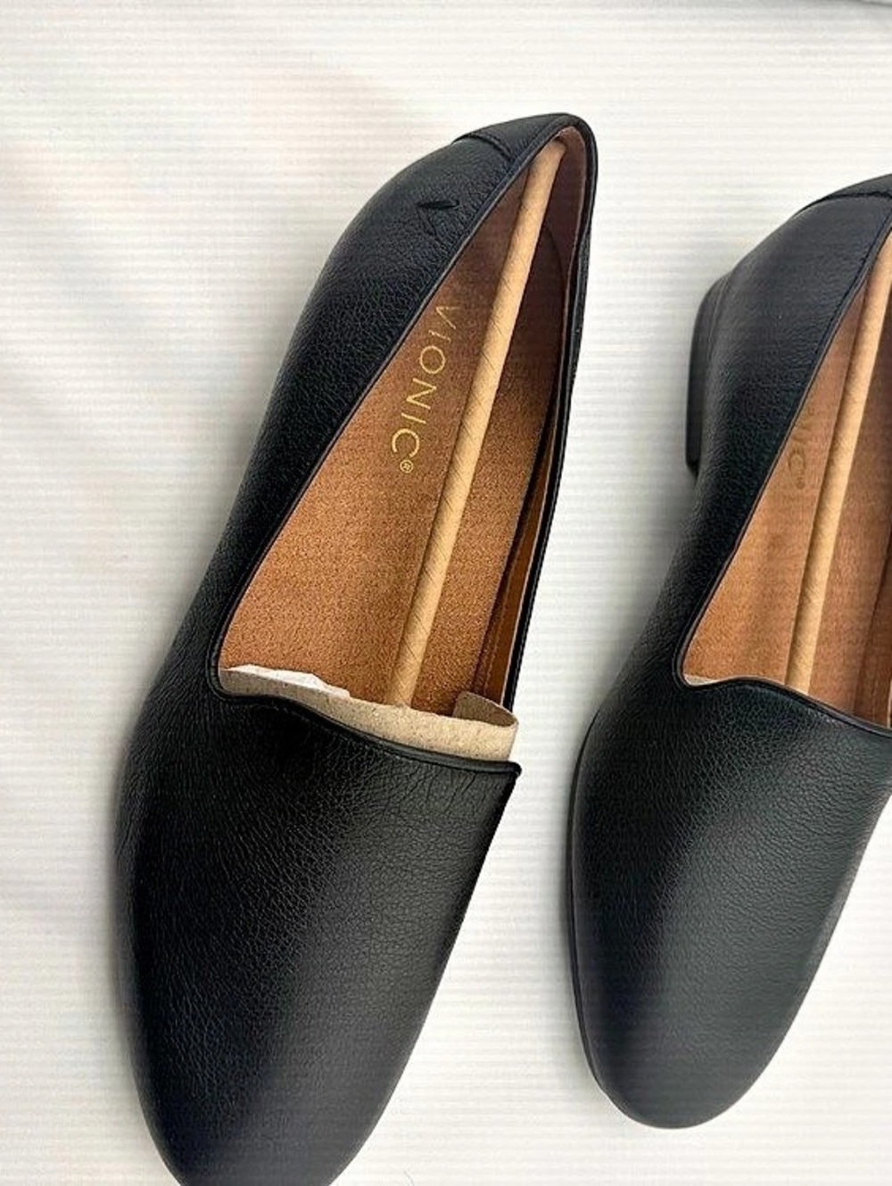 Vionic Willa 2.0 Slip On Flat Black Flats US 8.5